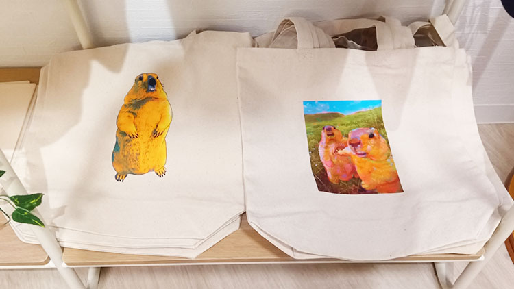 マーモット村のトートバッグ