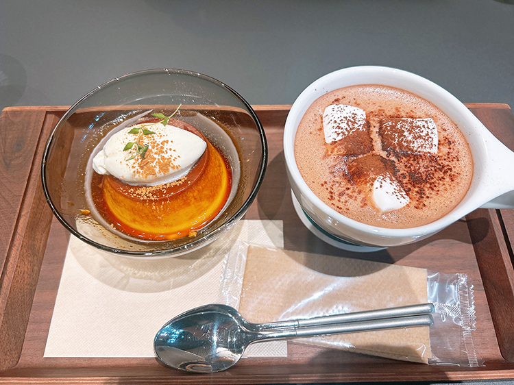 「nido 井の頭公園店」ヘーゼルナッツマシュマロココア、パンプキンプリン