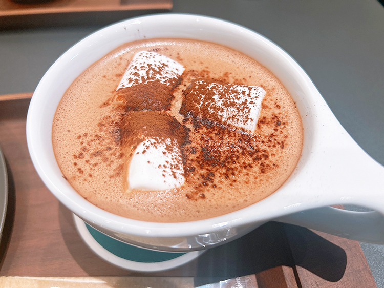 「nido 井の頭公園店」ヘーゼルナッツマシュマロココア