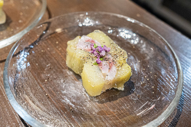 「大衆酒場だんだん。」の秋刀魚と茄子のテリーヌ