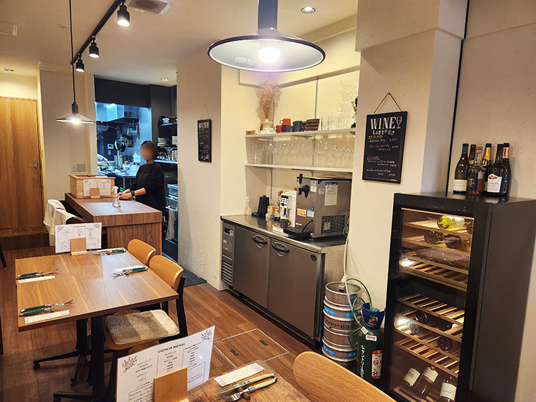 「Bistro chataigne」の店内
