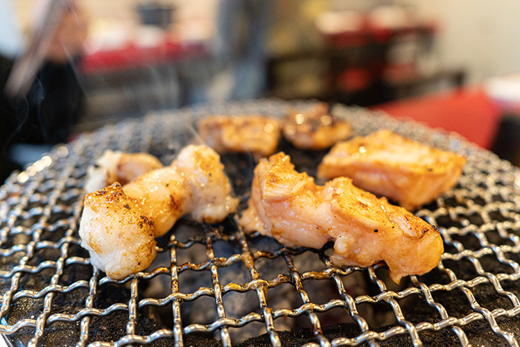 「焼肉ホルモン屋だん 吉祥寺店」のホルモン盛合わせ