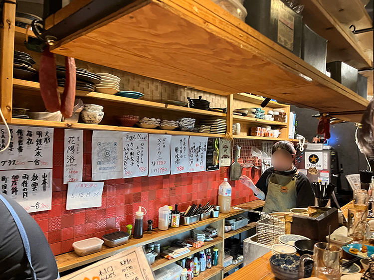 「常蔵」の店内