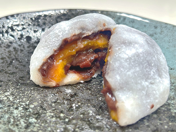 「越後鶴屋」のあんず大福