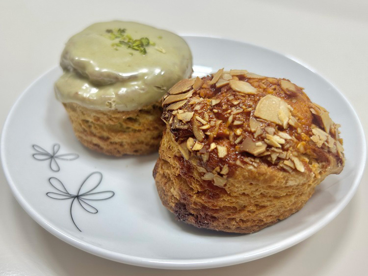 「さくらやま果房 荻窪店」のスコーン