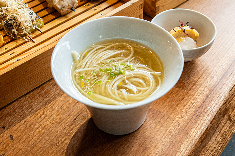 「焼鳥 七転八起」の天草大王 鶏そば