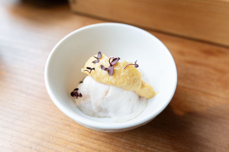 「焼鳥 七転八起」の健味どり胸肉 オレンジカリフラワーソース