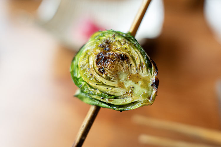 「焼鳥 七転八起」の芽キャベツ 静岡