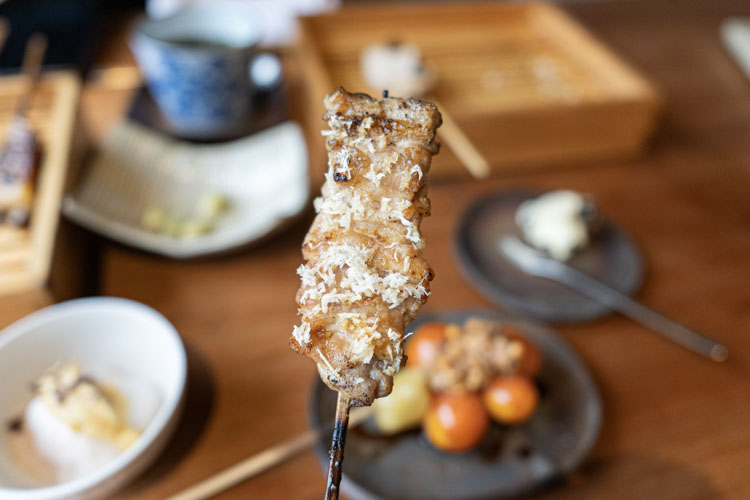 「焼鳥 七転八起」のせせり