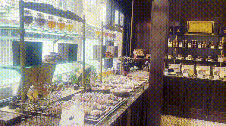 「MIELATIER」店内GIF