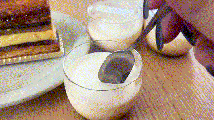 「Minifilm 東急百貨店吉祥寺店」プリンGIF