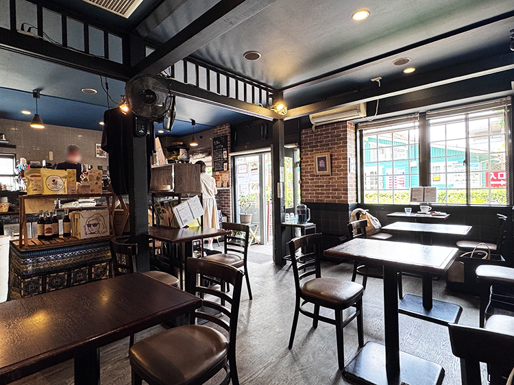 「ニンカフェ NING’S COFFEE」店内