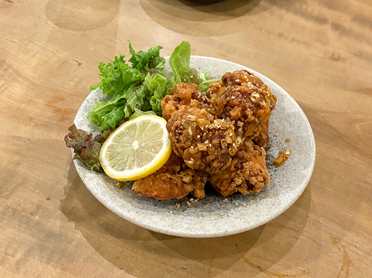 「オイシイ水餃子クラブ」油淋鶏