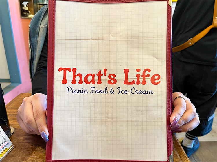 「That's Life」表紙