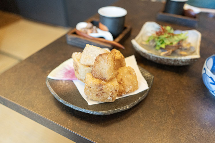 「和牛とお出汁」の出汁大根の唐揚げ