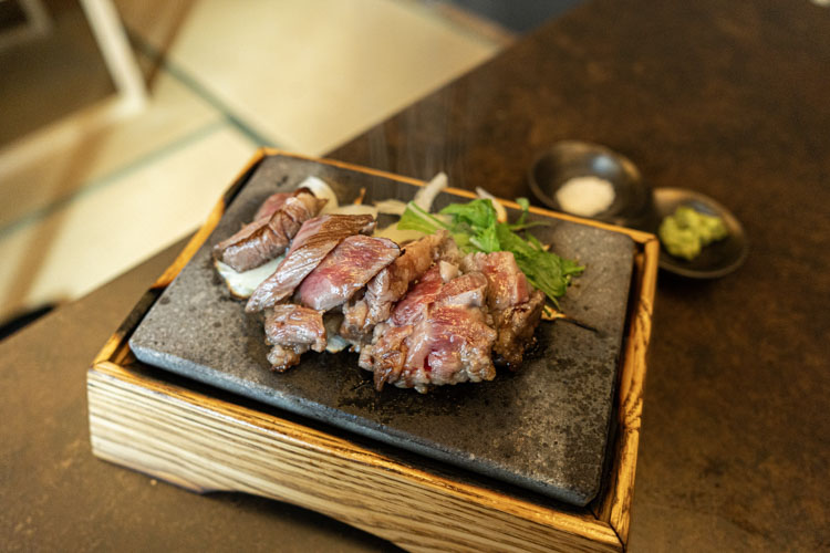 「和牛とお出汁」の薩摩牛のリブロース