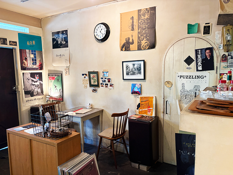 「JUHA」店内1