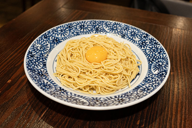 「モツキチスタンド」の汁無しまぜそば