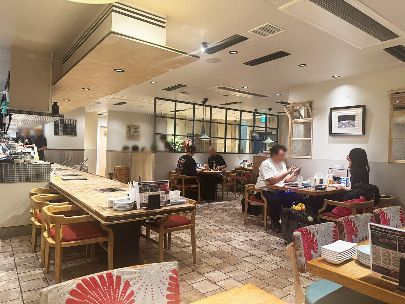 「焼肉朧 吉祥寺店」店内
